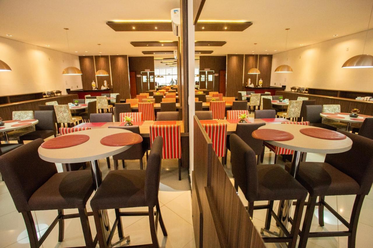 Carlton Plaza Torre Hotel อาราชา ภายนอก รูปภาพ